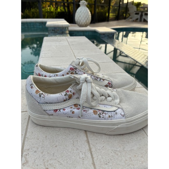 Vans Shoes - Vans Old Skool Floral Marshmallow Suede Sneakers Cream Low Top Womens 6